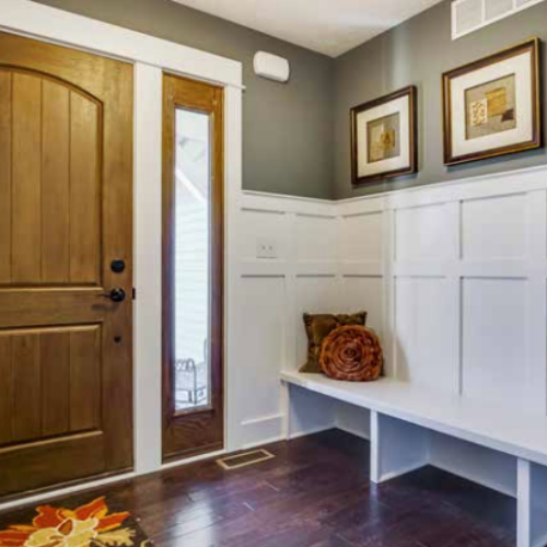 Millwork inside of a homes entry way